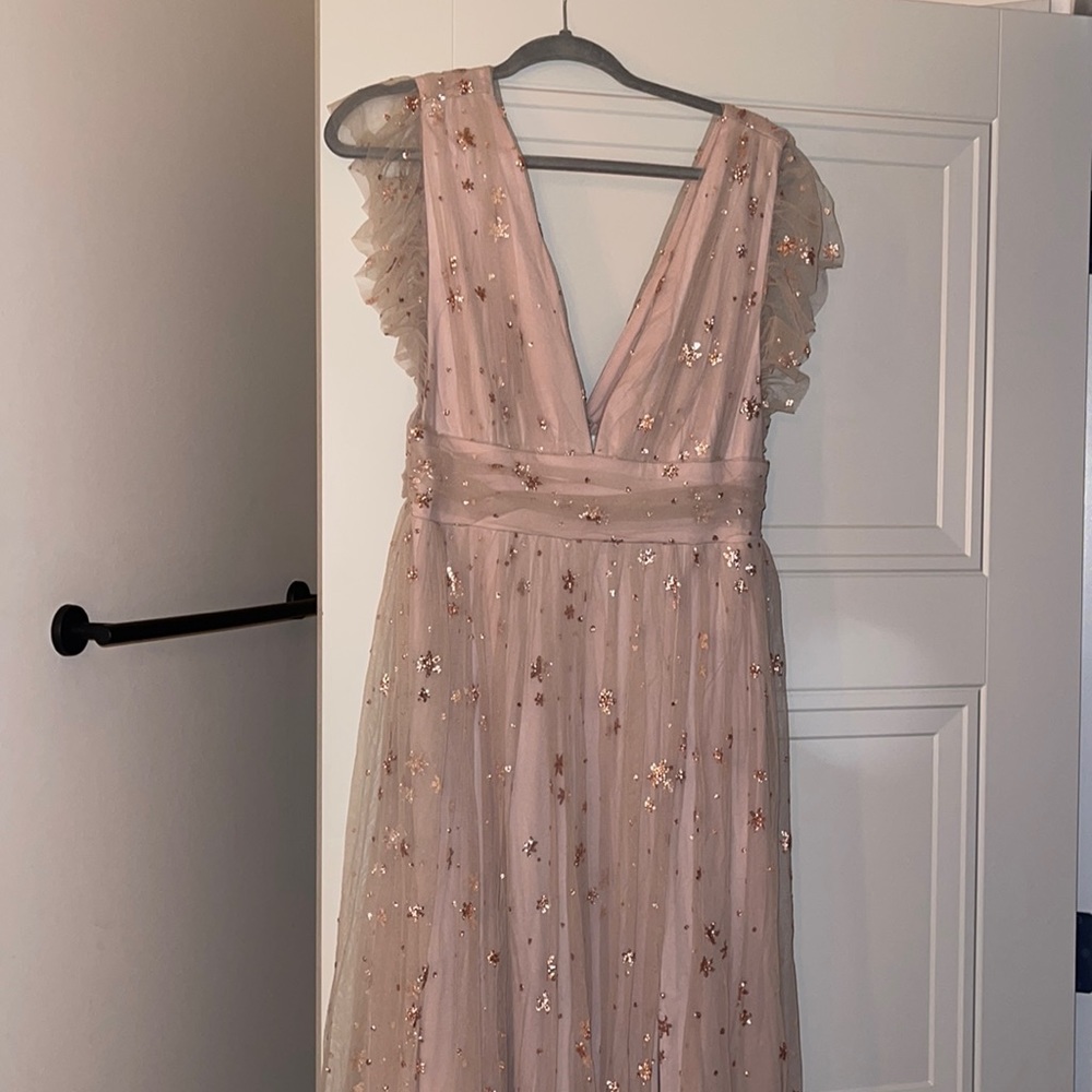 Light pink and tulle gown size large worn once for photos